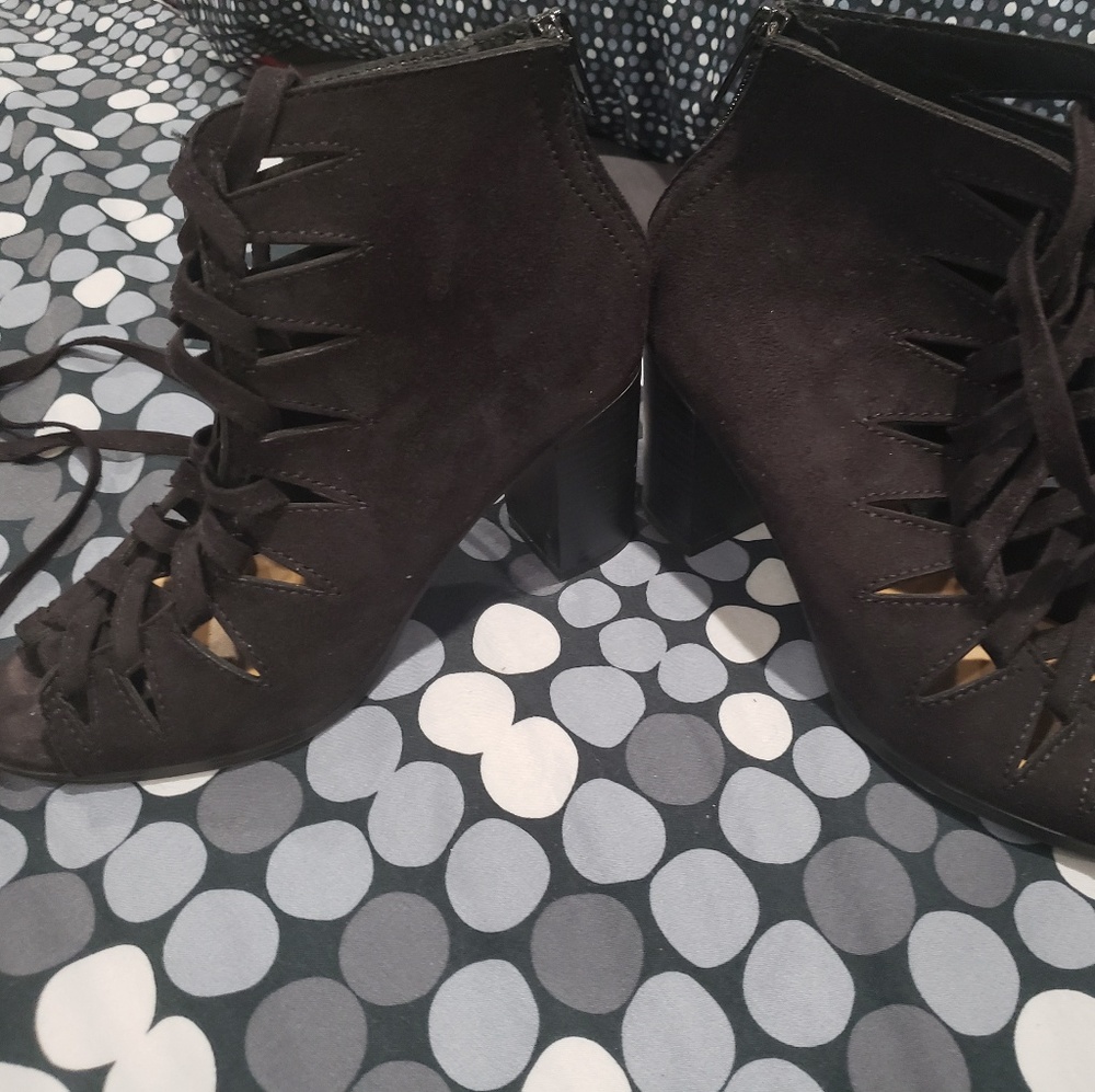 Heel sandal